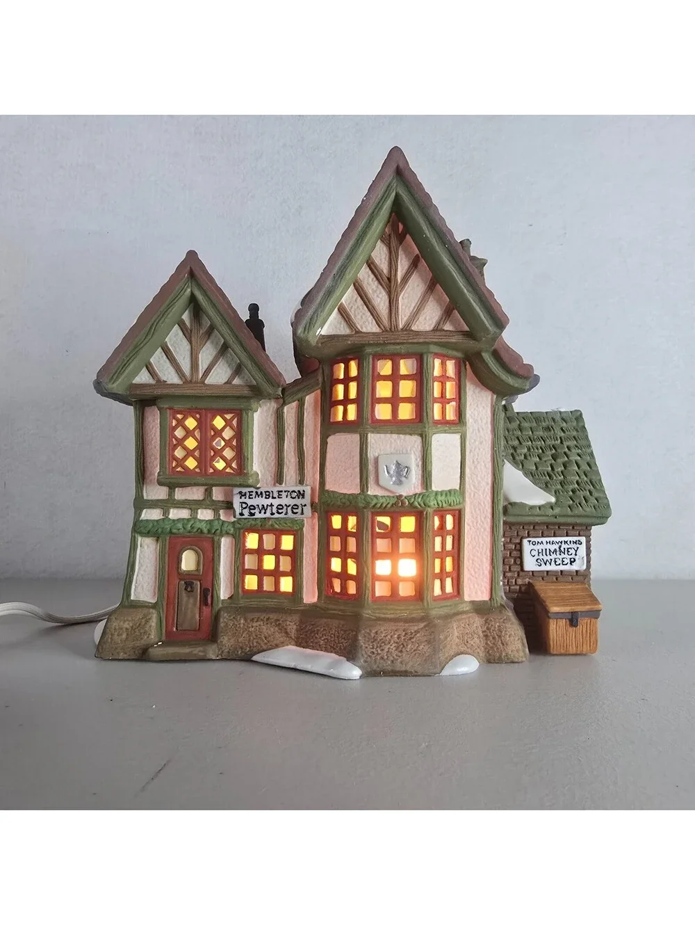 VTG Department 56 Heritage Dickens Village Series '92 Hembleton Pewterer #5800-9